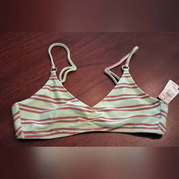 BNWT Aerie Scoop Bikini Top - Picture 1 of 5